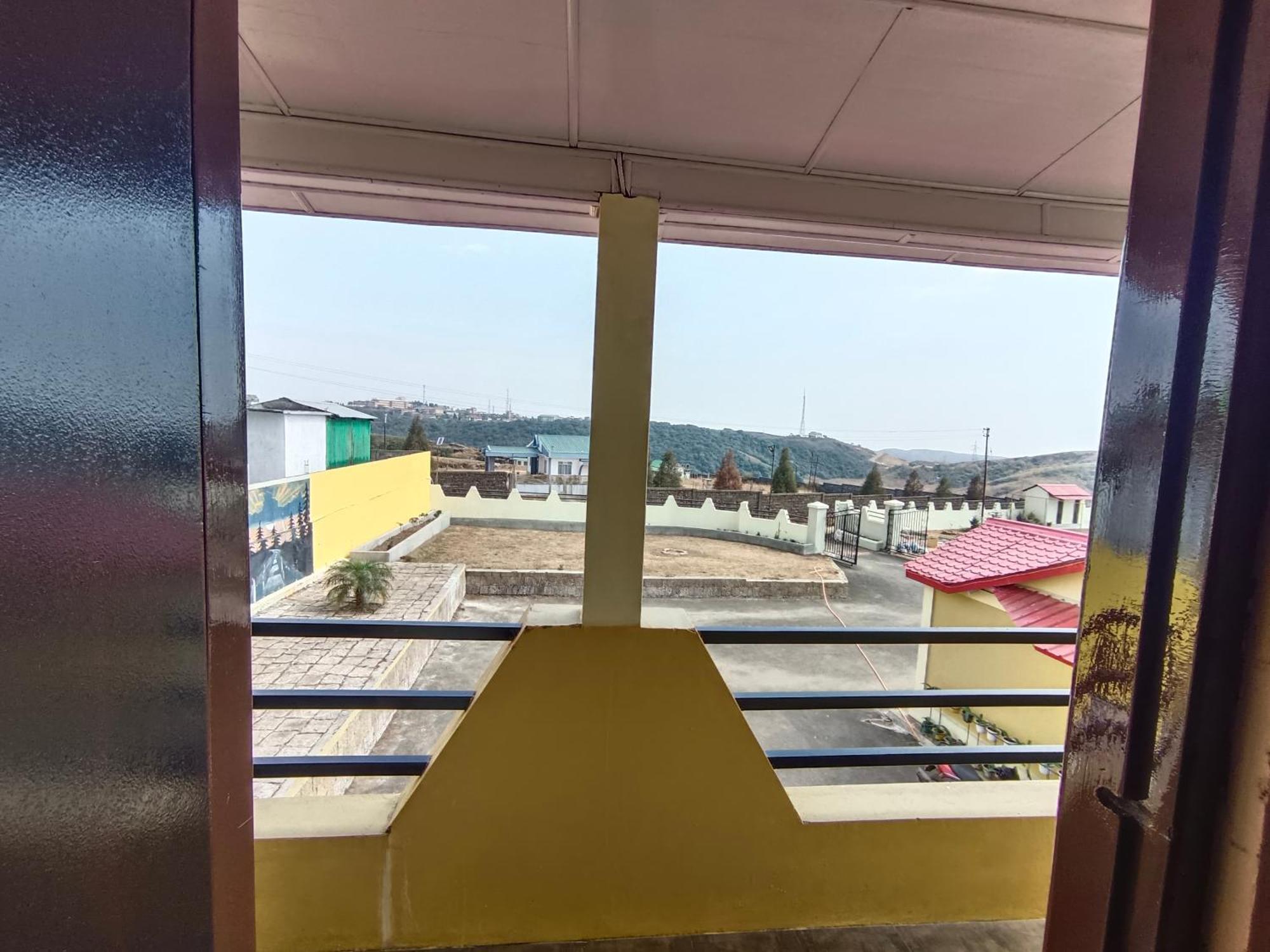 Serene Resort Cherrapunji Bagian luar foto